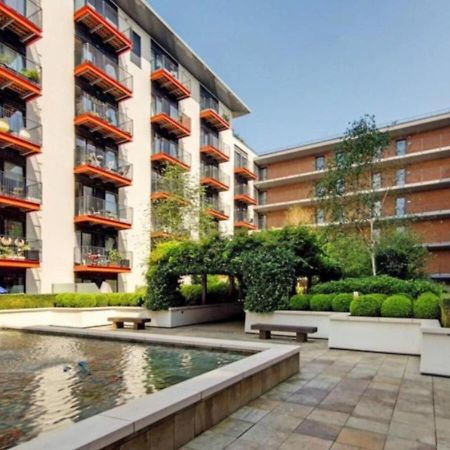 לונדון Your Riverside Home 2 With Private Balcony מראה חיצוני תמונה